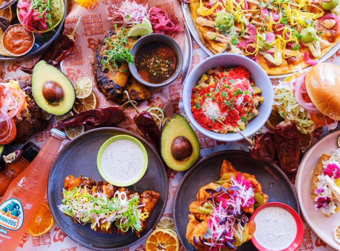 Plate of Mexican food 